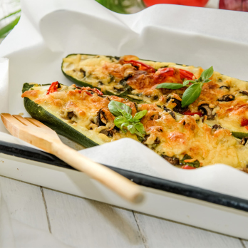 Zucchini z. Füllen grün